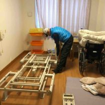 春日井市で医療用ベッドの回収作業
